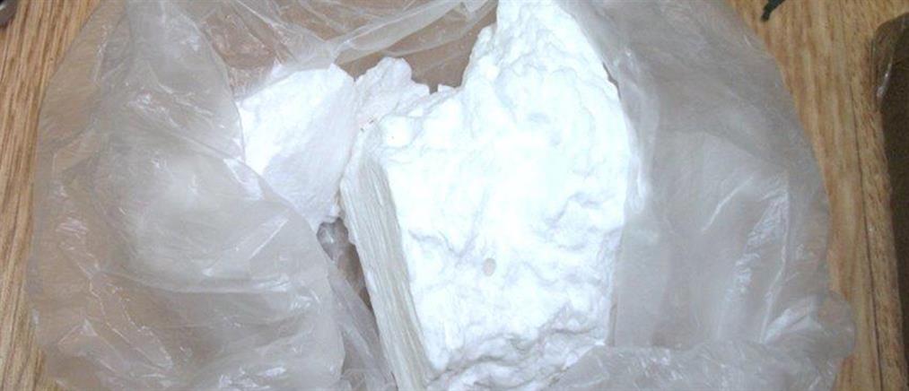 “Βαποράκι” κοκαΐνης ετών… 72 με πολυτελές ΙΧ