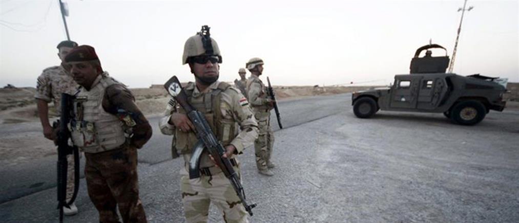 Σαουδάραβες στρατιώτες αναπτύσσονται στα σύνορα της χώρας με το Ιράκ