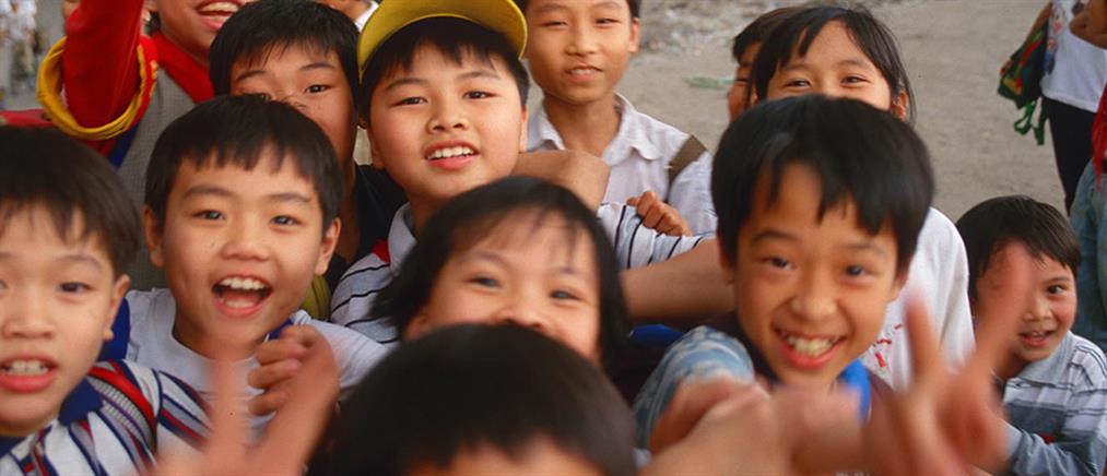 Τα “μαύρα παιδιά” της Κίνας αποκτούν δικαιώματα