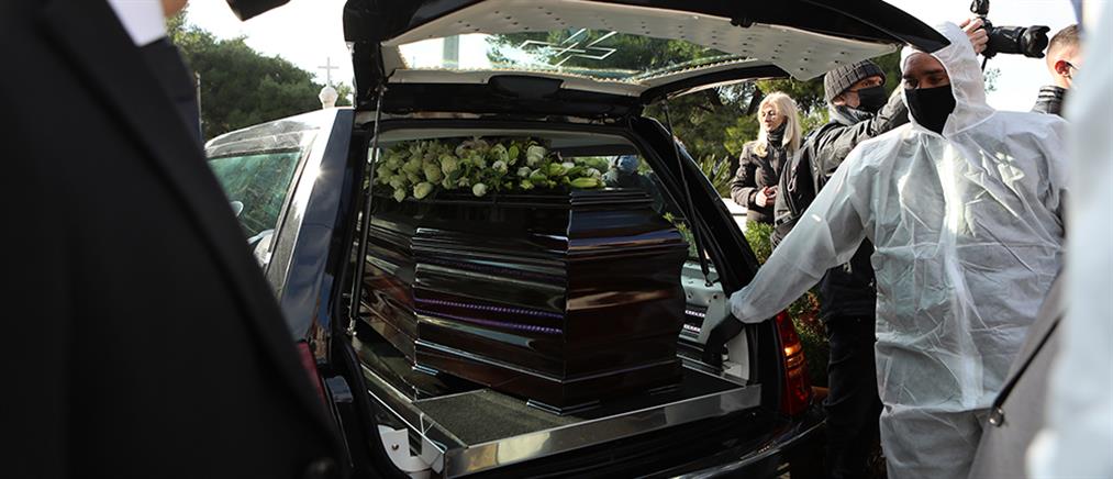 Γιώργος Τράγκας: Βουβός πόνος στην κηδεία του (εικόνες)