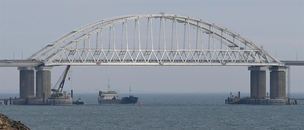 Ουκρανία: απειλές ότι θα γκρεμίσουν τη γέφυρα του Κερτς