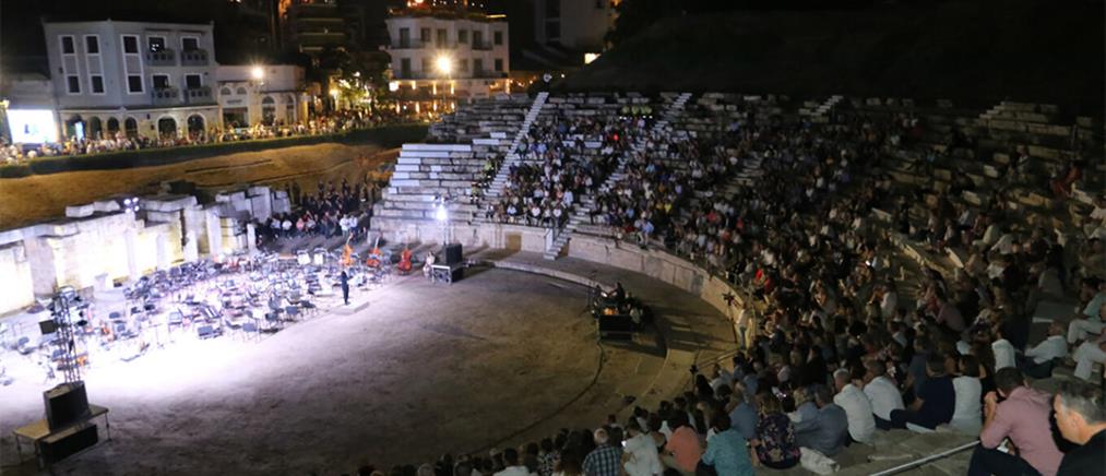 ΥΠΠΟ - Λάρισα: Θεατές μετά από 22 αιώνες στο Αρχαίο Θέατρο (εικόνες)