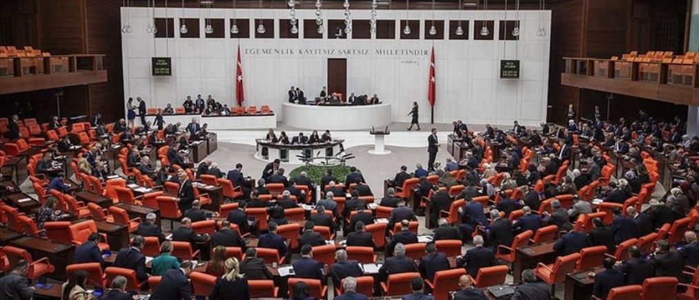 Τουρκία: “Ναι” από το κοινοβούλιο για τη στρατιωτική συμφωνία με τη Λιβύη