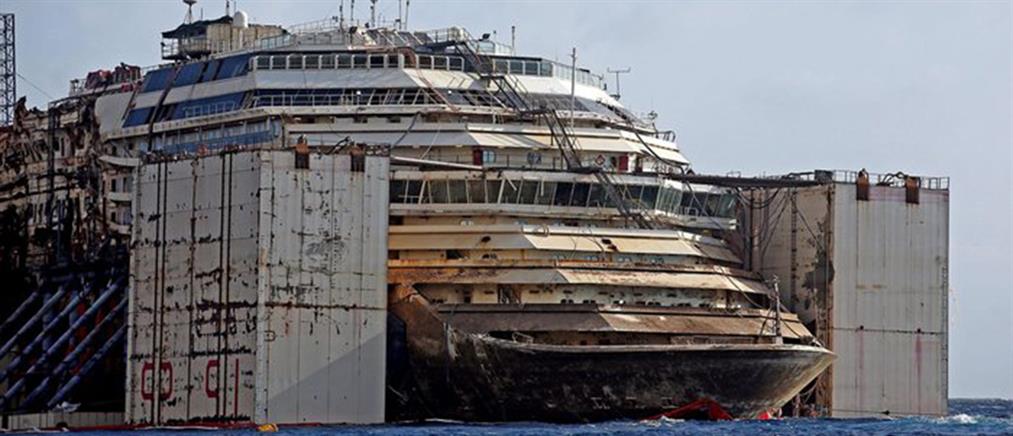 Η ανέλκυση του Costa Concordia σε ένα λεπτό