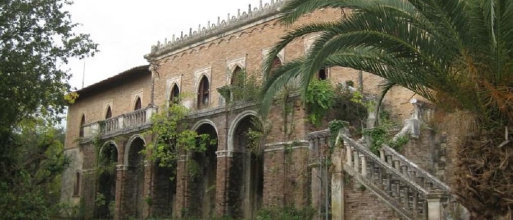 Στο “σφυρί” το ιστορικό “Castello Bibelli” στην Κέρκυρα