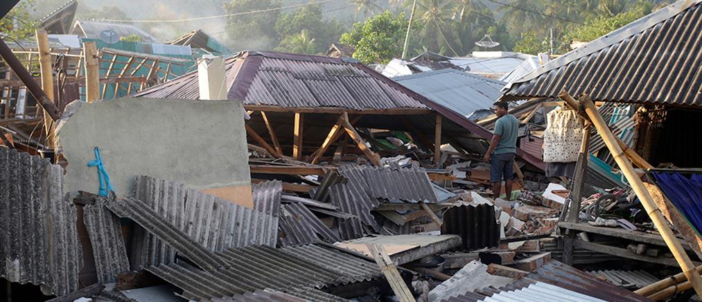 Ινδονησία: Μετά τους φονικούς σεισμούς δίνουν “μάχη” με την ελονοσία