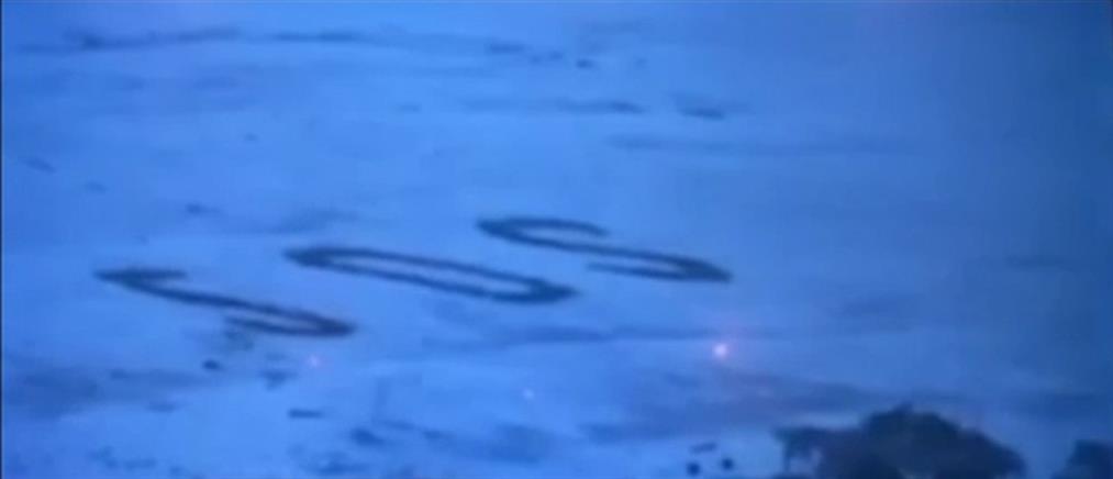 Ναυαγοί σε ερημικό νησί σώθηκαν γράφοντας SOS στην άμμο (βίντεο)