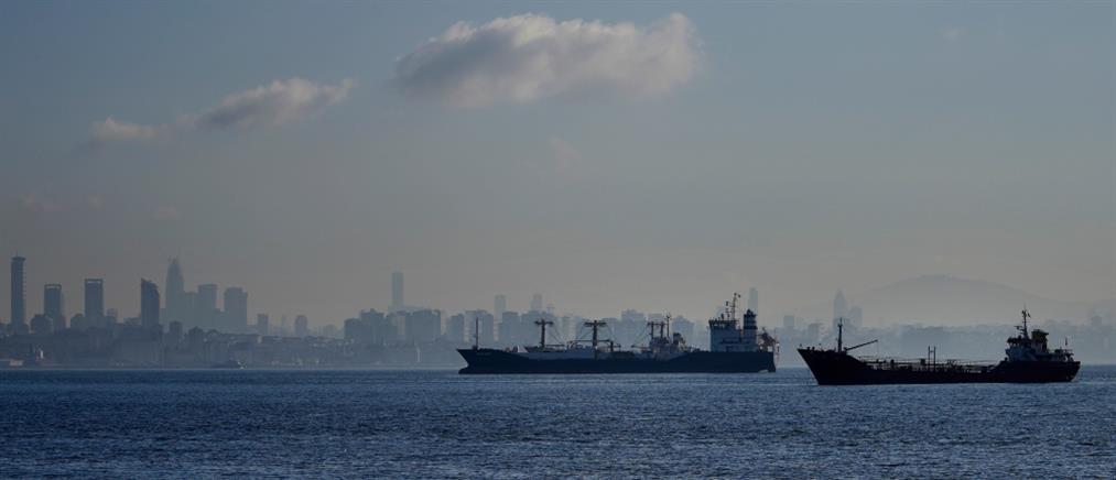 Ουκρανία: Επίθεση σε ρωσικό πλοίο στη Μαύρη Θάλασσα - Kατάρριψη αεροσκάφους στη Χερσώνα
