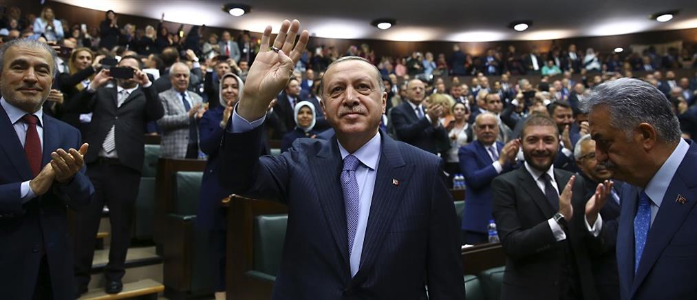 Τουρκία: Ορκωμοσία Ερντογάν με έφιππους, 20 ηγέτες και τον Στόλτενμπεργκ