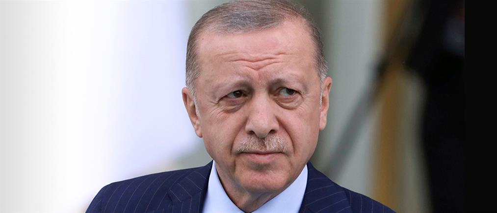 Yeni Safak: Ο Ερντογάν θα θέσει στο ΝΑΤΟ ζήτημα “παράνομης κατοχής νησιών”

