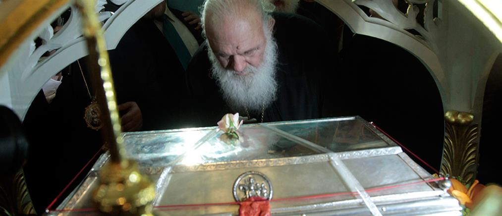 Στο Ναό της Αγίας Βαρβάρας ο Αρχιεπίσκοπος για να προσκυνήσει τα ιερά λείψανα