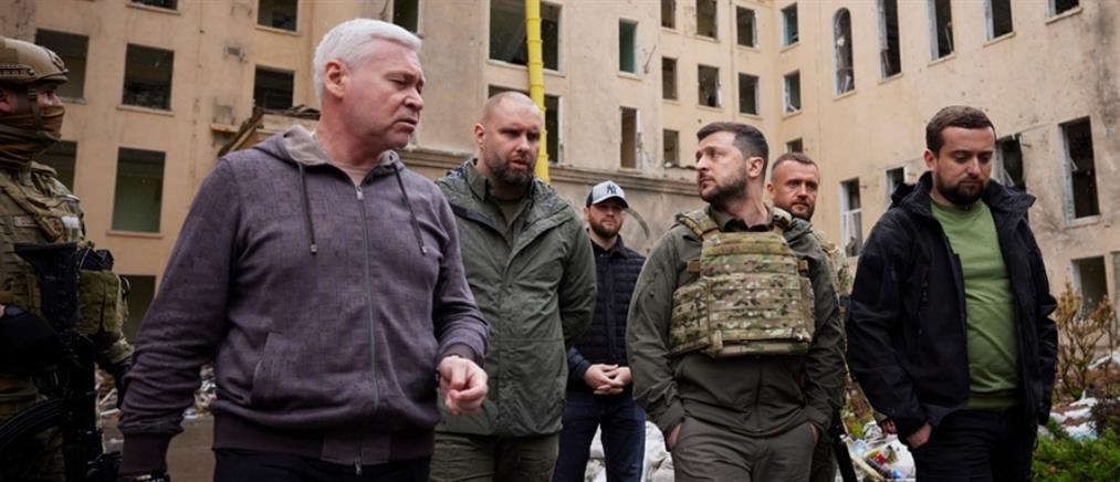 Πόλεμος στην Ουκρανία: Ο Ζελένσκι διαψεύδει την ρωσική προέλαση στο Ντονμπάς