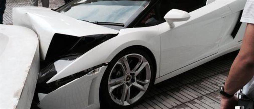 Παρκαδόρος έκανε… σμπαράλια μία Lamborghini