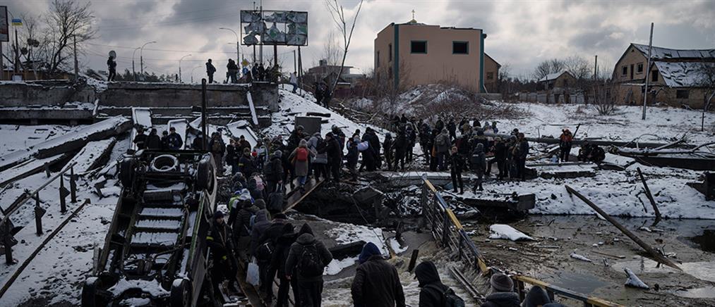 Πόλεμος στην Ουκρανία: Αδιάκοποι βομβαρδισμοί σε κατοικημένες περιοχές