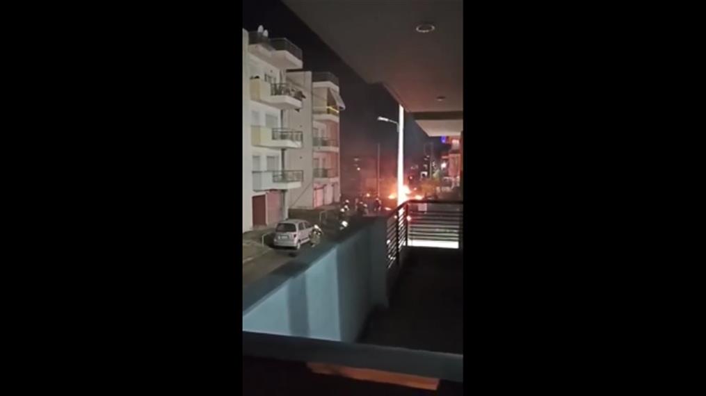 Θεσσαλονίκη: Επίθεση με μολότοφ σε κτήριο της Αστυνομίας, στον Δενδροπόταμο