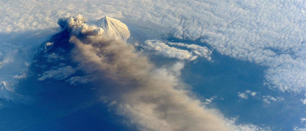 «Ξύπνησε» ηφαίστειο στην Αλάσκα