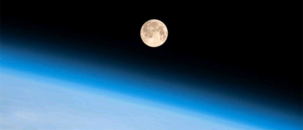 “Ροζ Φεγγάρι”: Μαγική εικόνα από την NASA