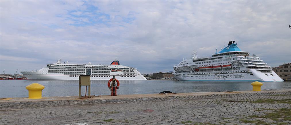 Θεσσαλονίκη: Δύο κρουαζιερόπλοια στο λιμάνι - Με συρτάκι και κουλούρι η υποδοχή των τουριστών (εικόνες)