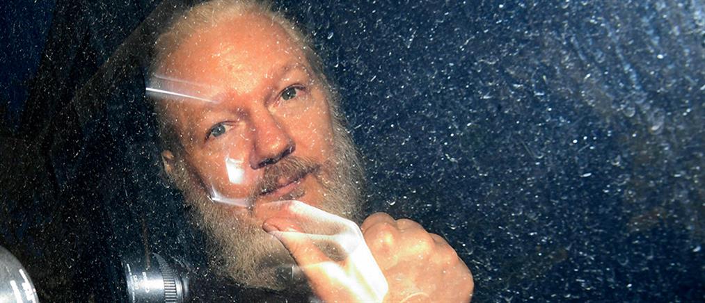 Ασάνζ: Η Βρετανία εκδίδει τον ιδρυτή του WikiLeaks στις ΗΠΑ