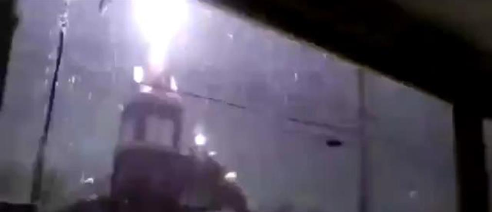 Κεραυνοβολήθηκε εκκλησία στο Μέιν (βίντεο)