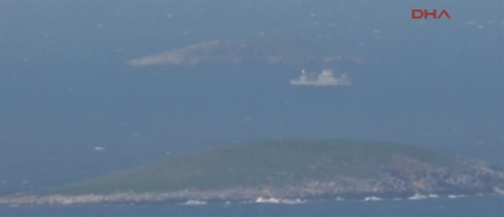 Οι Τούρκοι λένε πως “έδιωξαν” ελληνικό σκάφος από τα Ίμια (βίντεο)
