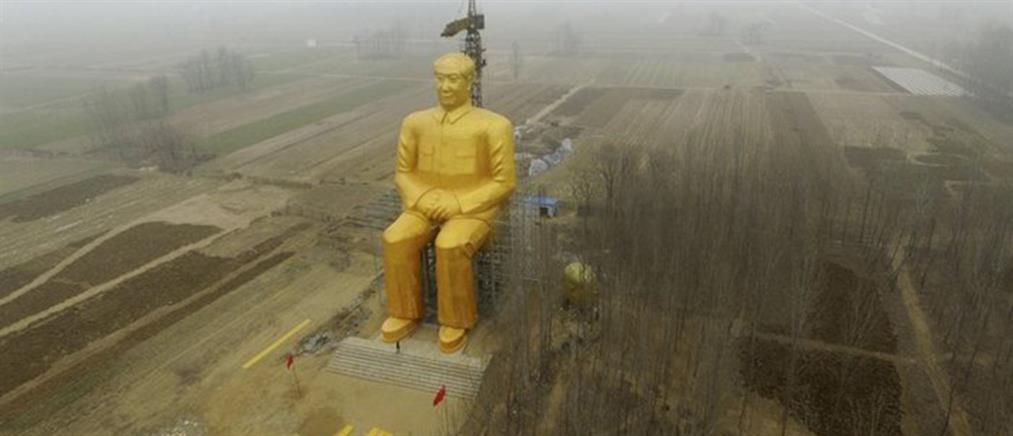 Έφτιαξαν γιγαντιαίο, χρυσό άγαλμα του Μάο στην Κίνα