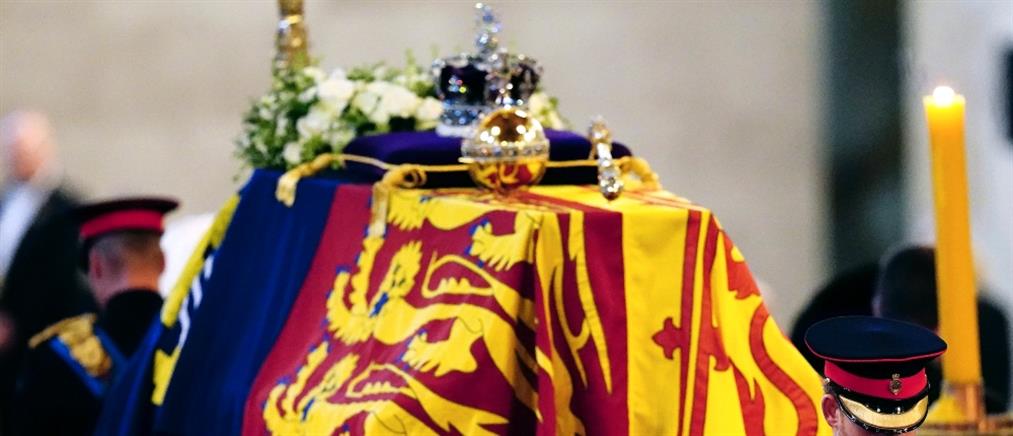 Βασίλισσα Ελισάβετ: Το πρόγραμμα της κηδείας και η “συνάντηση” με τον Φίλιππο