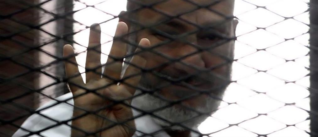 Καταδίκασαν σε θάνατο τον πρώην πρόεδρο της Αιγύπτου