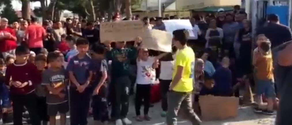 Διαμαρτυρία προσφύγων στο κέντρο των Διαβατών (βίντεο)