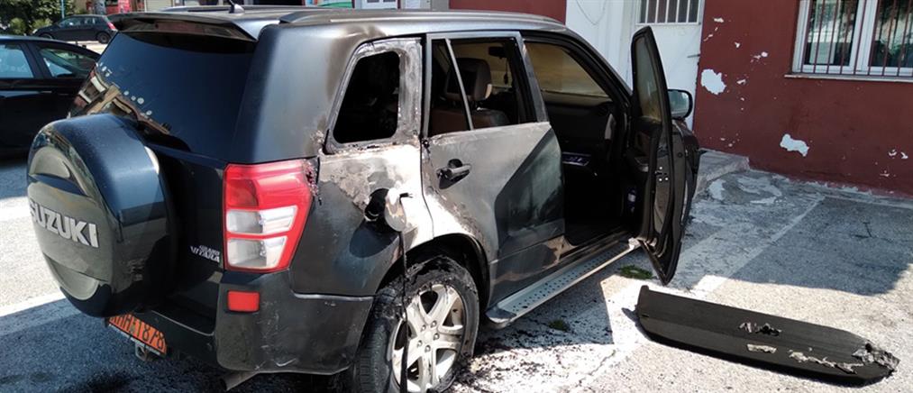 Θεσσαλονίκη: Πυρπόλησαν το υπηρεσιακό όχημα δημάρχου (εικόνες)