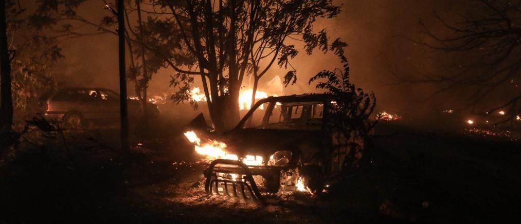 Φωτιά στη Βαρυμπόμπη: Πύρινη “κόλαση” και ολονύχτια “μάχη” με τις φλόγες