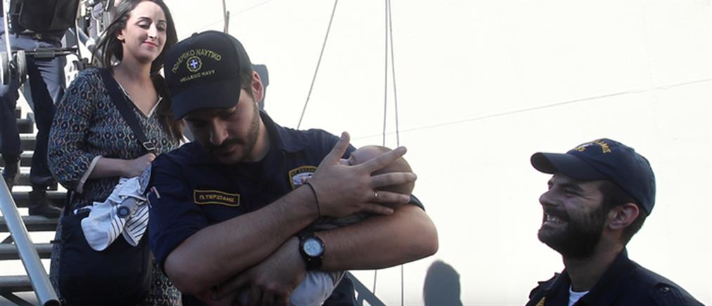 Στον Πειραιά οι απεγκλωβισμένοι από τη Λιβύη