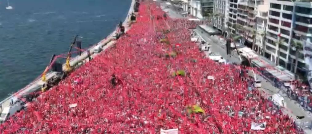 Εκλογές - Τουρκία: Το “κόκκινο ποτάμι” του Κιλιντσντάρογλου έστειλε μήνυμα στον Ερντογάν (βίντεο)