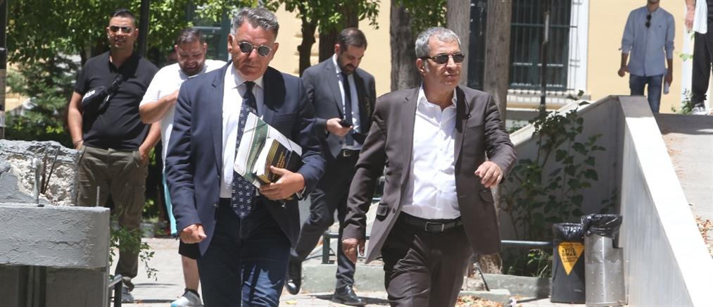 Θέμης Αδαμαντίδης: Αναβολή της δίκης - Τι δήλωσε ο τραγουδιστής