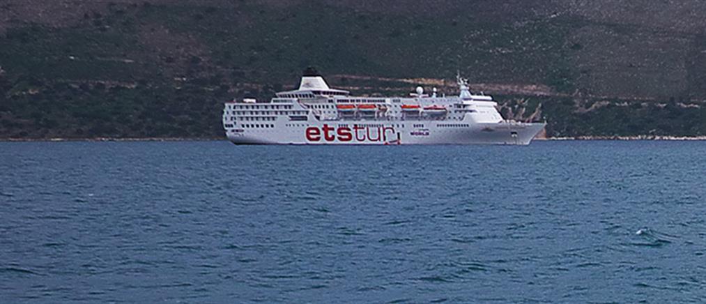 Στο Ληξούρι το κρουαζιερόπλοιο «Aegean Paradise»