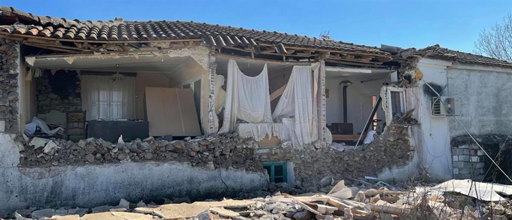 Σεισμός στην Ελασσόνα: μέτρα για τις άδειες οδήγησης που “θάφτηκαν” στα ερείπια