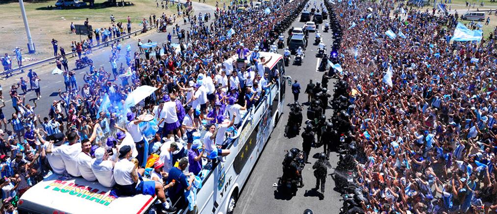 Μουντιάλ 2022 - Αργεντινή: Ντελίριο στο Μπουένος Άιρες (εικόνες)