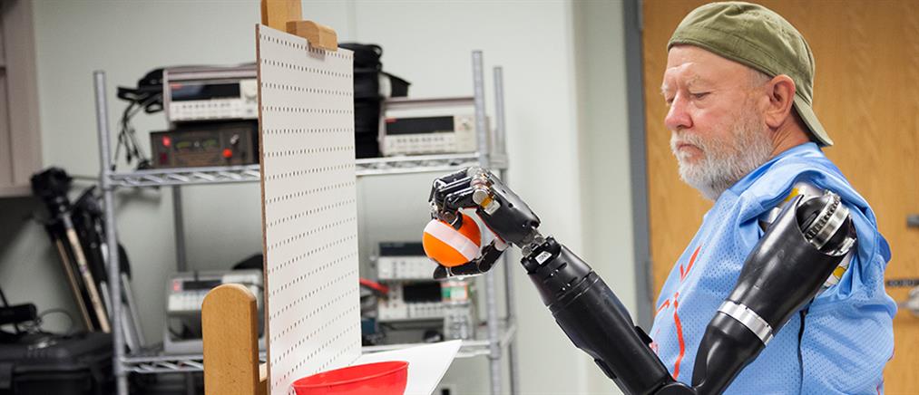 Ρομποτικά προσθετικά μέλη κινούνται με την ανθρώπινη σκέψη