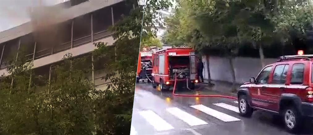 Πανικός από φωτιά στο δικαστικό μέγαρο Κοζάνης (βίντεο)