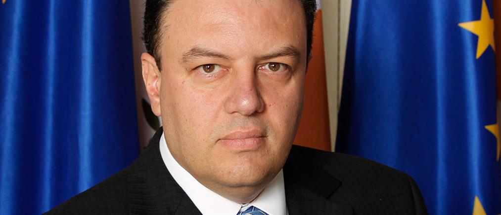 Πέθανε ο υπουργός Άμυνας της Κύπρου
