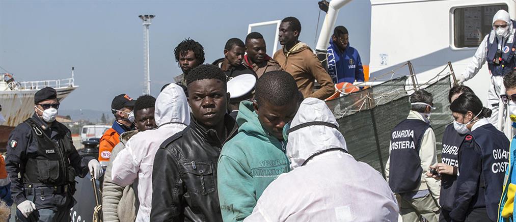 Guardian: Η ΕΕ στέλνει τους μετανάστες πίσω στις πατρίδες τους