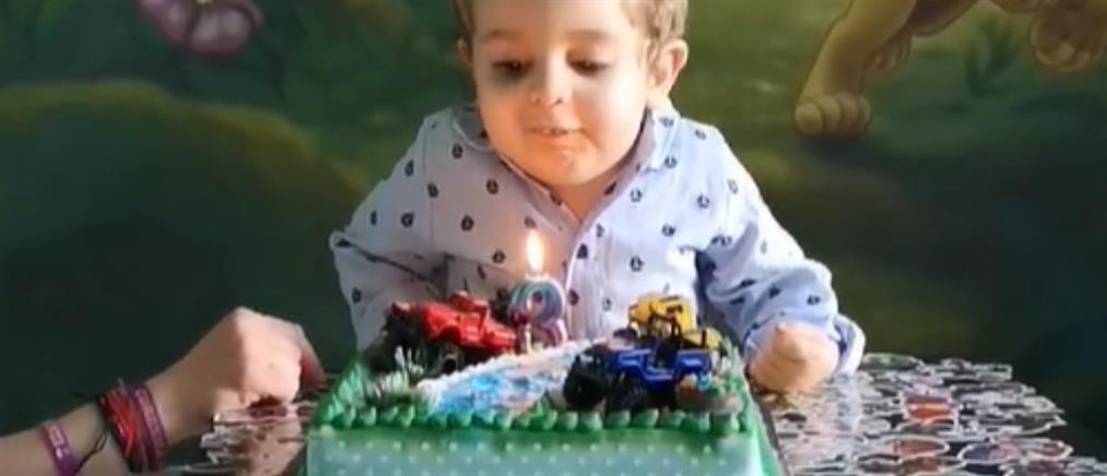 Παναγιώτης – Ραφαήλ: τα γενέθλια, η τούρτα και το μήνυμα των γονιών του (βίντεο)