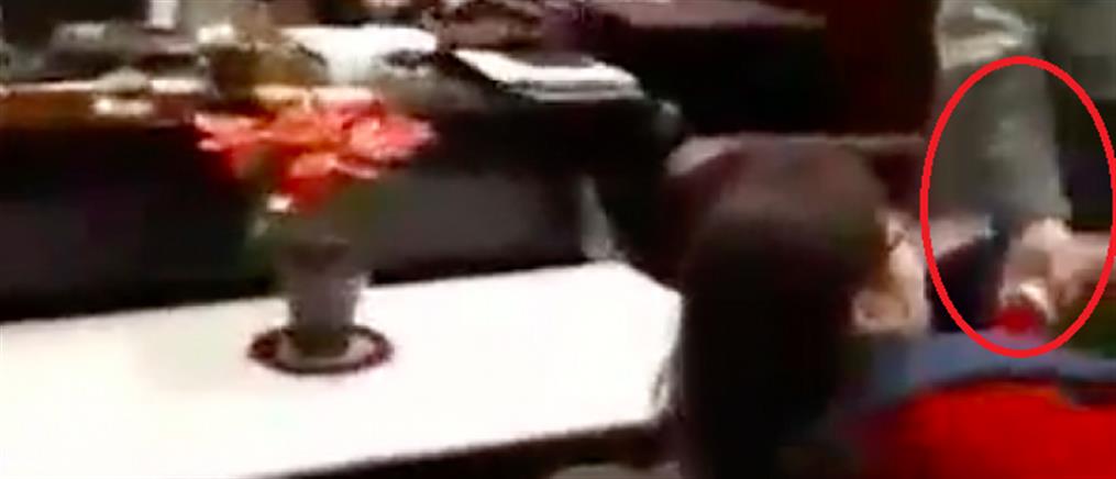 Το βίντεο της οργής: βίαιη επίθεση ξενοδόχου σε καθηγήτρια