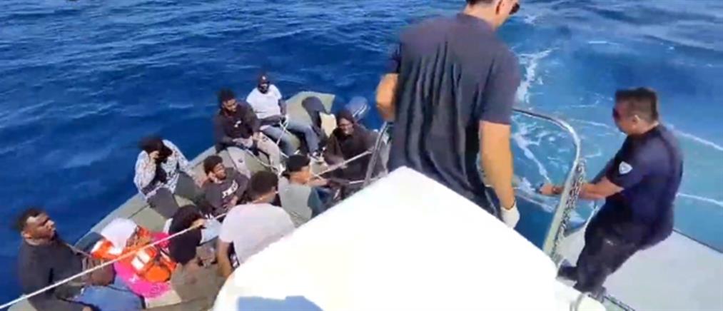 Μεταναστευτικό - Κάρπαθος: εντοπίστηκε ιστιοφόρο με παράτυπους μετανάστες