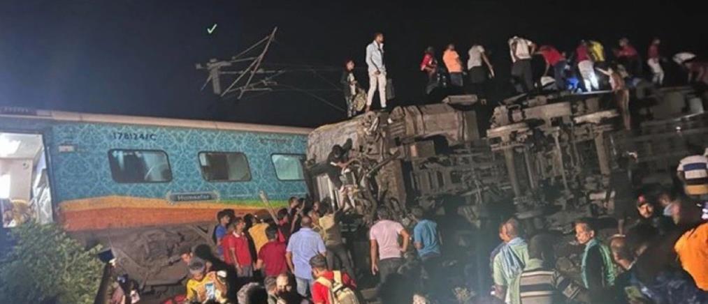 Ινδία: πολύνεκρο σιδηροδρομικό δυστύχημα (βίντεο)