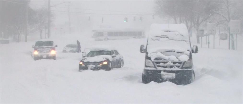 ΗΠΑ: Χιόνι κάλυψε την πόλη Μπάφαλο