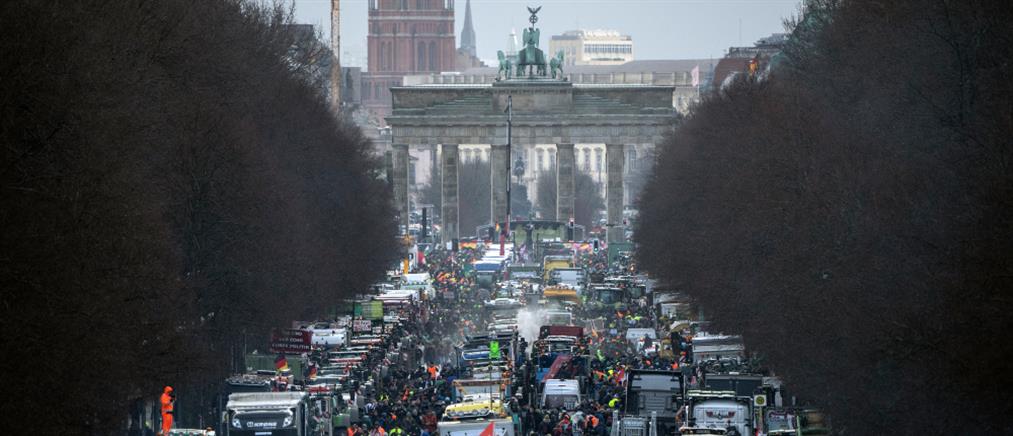 Γερμανία - Αγρότες: Συνεχίζεται το μεγάλο συλλαλητήριο (εικόνες)