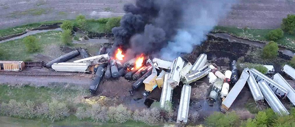 ΗΠΑ: Εκτροχιάστηκε τρένο με επικίνδυνα υλικά - Εκκενώθηκε η περιοχή