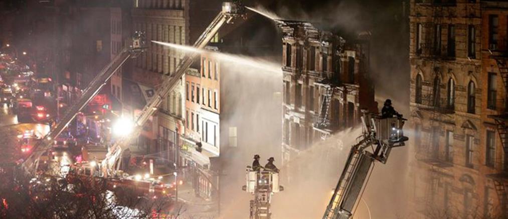 Αγνοείται η τύχη δύο ανθρώπων μετά την κατάρρευση κτιρίων στη Νέα Υόρκη
