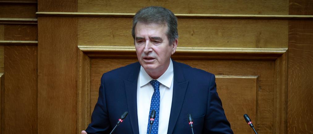 Χρυσοχοΐδης: Μόνο τον Μάιο χίλιες συλλήψεις για ενδοοικογενειακή βία - Αυξάνεται η εμπιστοσύνη στην ΕΛΑΣ